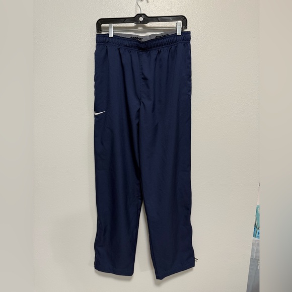 Blue Nike Men’s Sweatpant Size large - Picture 1 of 7